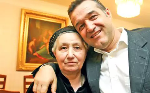 Gigi Becali face afirmații surprinzătoare despre coronavirus: "Am vindecat-o pe mama de COVID-19 și toată comuna"