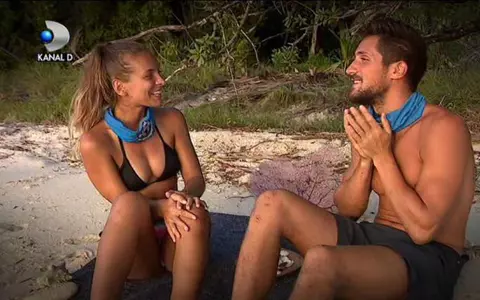 Andrei și Karina de la Survivor au dat frâu liber sentimentelor. S-au sărutat pasional în fața camerelor