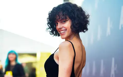 Diana Sar s-a dezbrăcat pentru Adina Buzatu. "Une femme fatale" - video de senzație cu actrița îmbrăcată sumar!