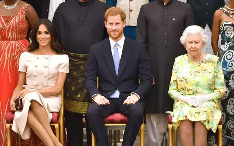 Regina Elisabeta a II-a se răzbună pe Meghan Markle și Prințul Harry, după ce au părăsit familia regală. Ce le-a interzis Suverana Ducilor de Sussex