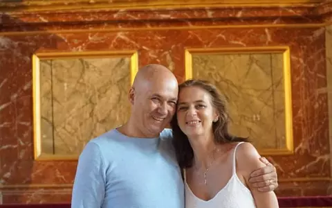 Vă mai amintiți de cuplul de aur al muzicii ușoare, Dana Bartzer și Dan Creimerman? Cu ce se ocupă și cum arată acum cei doi soliști! Nu-i mai recunoști