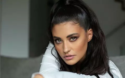 Fotografii nemaivăzute cu Antonia din copilărie. Cântăreața era de o frumusețe care-ți taie respirația