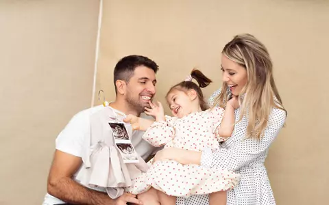 Laura Cosoi este însărcinată pentru a doua oară: ”Am aflat înainte de Crăciun”. Vedeta va avea o fetiță