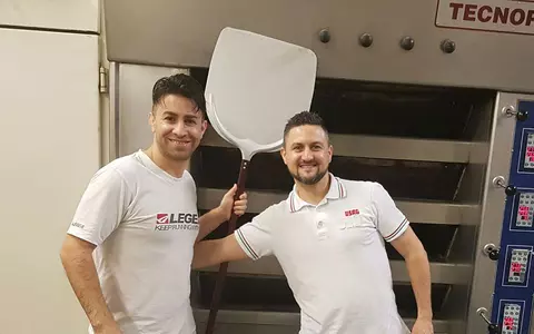Români în Italia. Doi verișori, proprietari de brutărie, dau pâine gratis celor care nu mai au bani să-și cumpere: "N-am putut întoarce spatele Italiei"