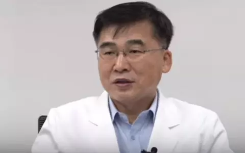 Se ia coronavirus din aer? Răspunsul experților e clar: ”Atunci când strănuți...”