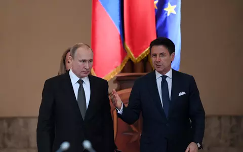 Rusia vine în ajutorul Italiei. Armata rusă trimite zeci de virologi militari, echipamente medicale și de dezinfecție pentru a ajuta ţara să lupte împotriva coronavirusului