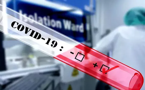 S-a întâmplat în sectorul 4! Unul dintre pacienții depistați cu coronavirus a împărțit mărțișoare la peste 120 de femei. Ofiterul a mințit și a spus că NU a fost în zone cu risc