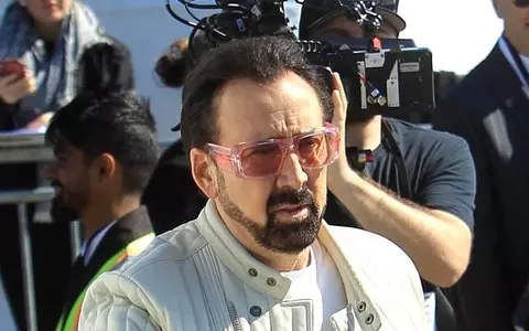 Nicolas Cage are o nouă iubită, la scurt timp după al patrulea divorț! Riko este cu 30 de ani mai mică și pare un copil, pe lângă el