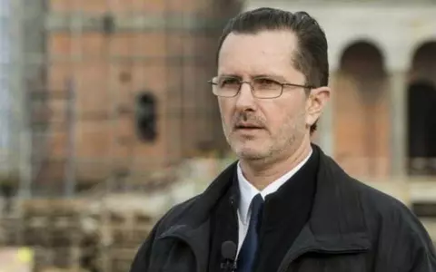 Purtătorul de cuvânt al BOR: „Biserica nu intră în carantină. Coronavirus nu se ia prin rugăciune”