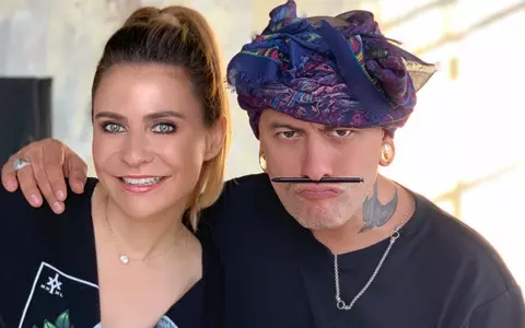 Adina Buzatu a găsit o soluție salvatoare pentru a-și  menține business-ul în vremea pandemiei de coronavirus. A organizat o ședință foto la... distanță!