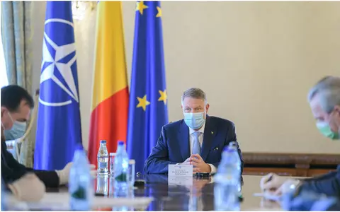 Klaus Iohannis anunță relaxarea măsurilor, însă cu o condiție: „După 15 mai, măștile vor fi obligatorii în spațiile publice închise și în transportul în comun”
