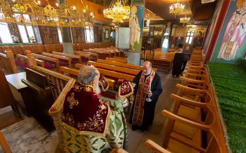 Săptămâna Mare la ortodocși. Întrebări și răspunsuri importante despre deplasările pentru cumpărături, Paște și slujba de Înviere. Cum putem lua Lumină