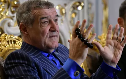Gigi Becali, gest de omenie în plină stradă: a sărit în ajutorul unui om leșinat și nu a plecat nici când a sosit Salvarea