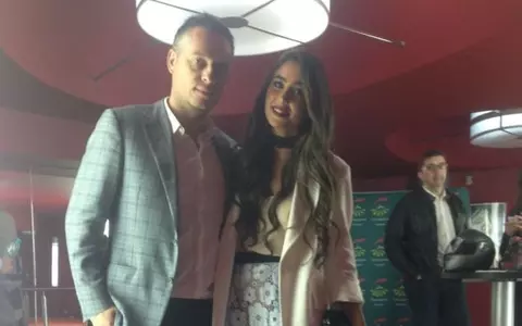 Andrei Hrebenciuc, fostul iubit al Elenei Băsescu, și Irina Noapteș au divorțat în mare secret. După 6 ani de căsnicie și-au spus adio la notar