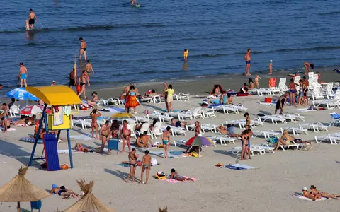Cum vor fi concediile în vara lui 2020 pe litoralul românesc: fără bufet all-inclusive și cu distanță de 2 metri între șezlonguri