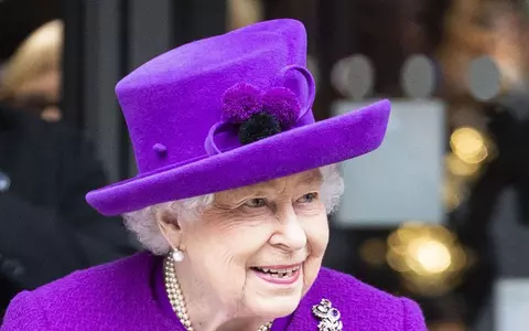 Regina Elisabeta a împlinit ieri 94 de ani: imagini inedite din copilăria Suveranei, postate pe conturile oficiale de Instagram. Ce i-au urat Kate și Prințul William
