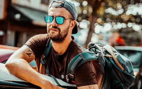 Cum arată fratele lui Speak de la Asia Express. Locuiește în Statele Unite și seamănă izbitor cu artistul