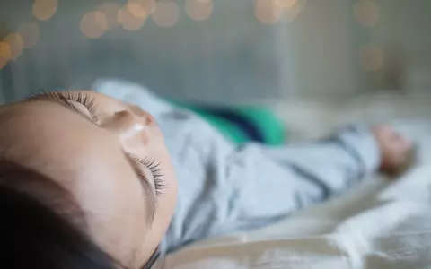 Cum ar trebui să reacționeze părinții când copiii fac febră? Sfaturile medicului Mihai Craiu: "La o valoare de 39 de grade trebuie să vină de urgență la spital"