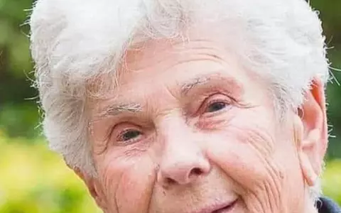 Sacrificiu în vremea coronavirusului. O femeie de 90 de ani a murit, după ce a refuzat să fie intubată: "Am trăit destul. Salvați o persoană tânără"
