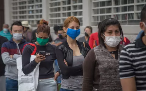 Specialiștii vin cu noi informații. De ce ar trebui să purtăm TOȚI mască, în timpul pandemiei de coronavirus!