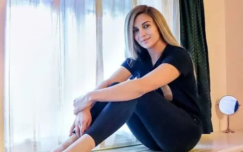 lora-primul-mesaj-dupa-moartea-mamei-ei-zsingurul-om-de-la-care-imi-doream-cu-adevarat-aplauzele_2_size23