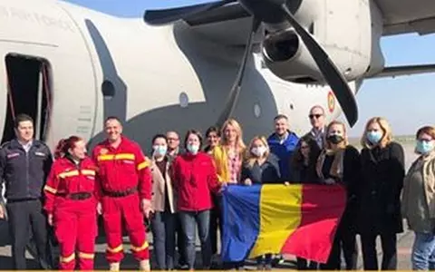 Medicii și asistenții medicali români au ajuns în Italia. Guvernatorul Lombardiei despre voluntarii noștri: „Gesturi importante de solidaritate și prietenie”