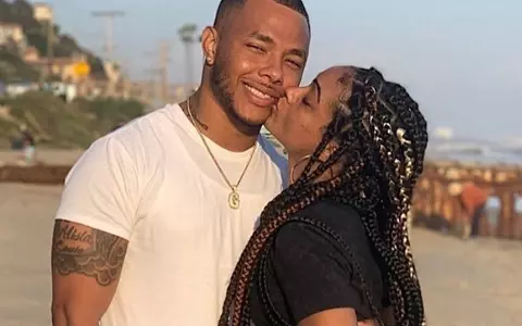 Un actor de 30 de ani din Twilight, găsit mort alături de iubită, în locuința din Las Vegas. Familiile nu doresc să dezvăluie cauzele deceselor