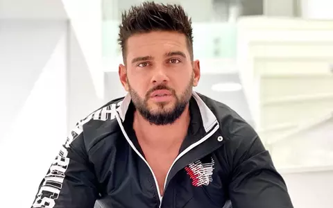 Dorian Popa, de urgență la medic din pricina problemelor la genunchi: ”Încerc să îmi distrag atenția de la acul domnului doctor..."