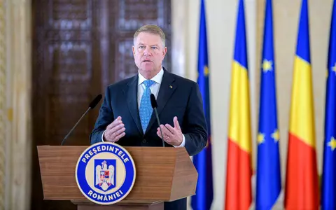 Klaus Iohannis critică decizia CCR de a lăsa românii să să iasă din casă când vor: „Fără aceste măsuri, morții ar fi fost mult mai mulți”