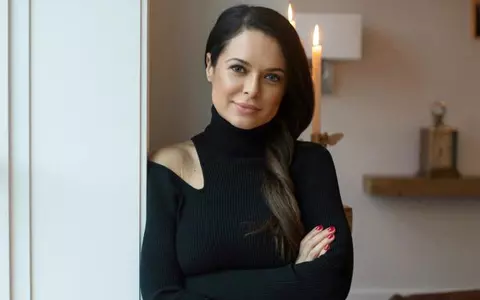 Raluca Lăzăruț a născut în America, în plină perioadă de pandemie, dar este îngrijorată pentru familia ei, din România: ”Mama e medic, în prima linie, săraca, bunica face 90 de ani” / INTERVIU