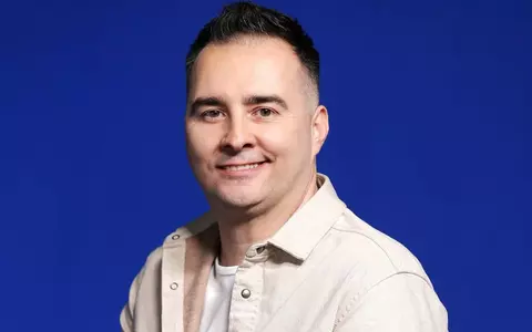Rareș Năstase de la "România, te iubesc" a lucrat, în vremea pandemiei, chiar și de ziua lui: "Tind să cred că exagerez cu folosirea dezinfectantului pentru mâini. Mă cam îngijorează ideea unei infectări"/ INTERVIU