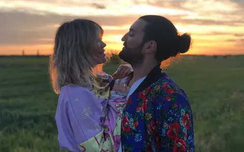 Smiley s-a ținut de promisiune și a mers în vizită la părinții și bunica lui, împreună cu Gina Pistol: „Ce zi minunată!”
