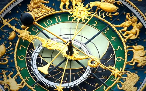 Horoscopul lunii iunie 2020. Fecioarele se simt nedreptățite la locul de muncă, iar Peștii trebuie să aibă mare grijă la discuțiile din familie!