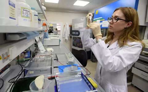 Alertă: coronavirusul SARS-CoV-2 a suferit o mutație, care îl face de 5 ori mai rezistent și mai contagios