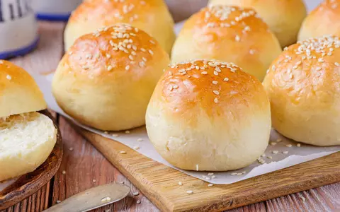 Chifle pufoase pentru burgeri homemade