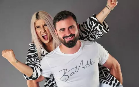 Adda și Cătălin au aniversat 4 ani de căsătorie. Cum arăta fosta concurentă de la Asia Express 3 în rochie de mireasă "cu Alex în burtică"