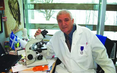Microbiolog român: aspirina și pastilele pentru durerile de gât sunt eficiente împotriva COVID-19