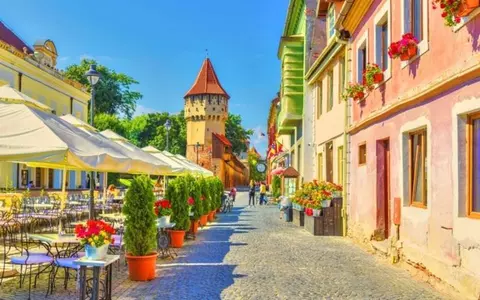 Sibiu, singurul oraş din România, în topul celor mai sigure 20 de destinații din lume pentru vacanța post COVID-19. Vezi lista completă!