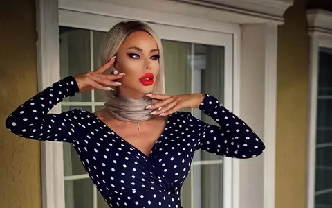 Bianca Drăgușanu, din nou pe mâna medicilor esteticieni. Cum arată vedeta după ce și-a făcut implant de sprâncene