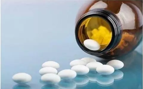 Experții au confirmat! Care este primul medicament care poate salva chiar și viețile bolnavilor cu forme grave de COVID-19. Costă doar 7 lei și se găsește în farmacii
