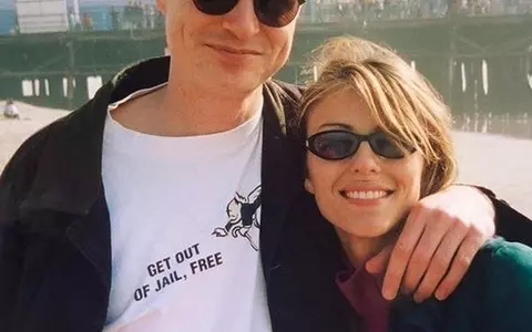 Fostul iubit al lui Liz Hurley, sinucidere dramatică! Producătorul Steve Bing s-a aruncat de la etajul 27 al unei clădiri din cauza depresiei, accentuată de pandemie!