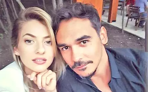 Dani Oțil i-a dat o replică usturătoare lui Răzvan, după despărțirea de Lidia Buble. Ce i-a spus prezentatorul colegului său, în direct: "Ești în criză de când..."