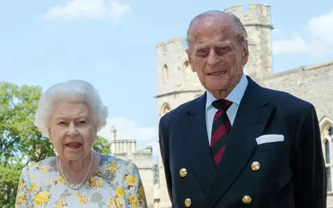 Prințul Philip, la 99 de ani. A renunțat la titlurile regale și îi stă alături reginei Elisabeta de 72 de ani. Povestea celui mai vârstnic consort al unui monarh