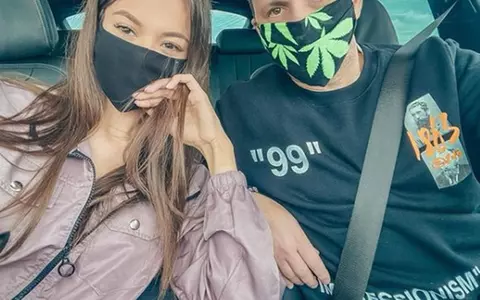 Flick s-a cuplat cu "rivala" Alexandrei Becali, topmodelul Denisa Hodișan: "Am rămas din primăvară / Cu o mască și cu ea!"