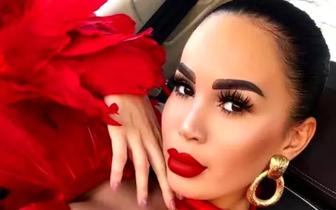 Bianca Pop, dată afară din restaurant după ce a făcut scandal! Beată moartă, fosta ispită de la Insula Iubirii a continuat să înjure și în taxi