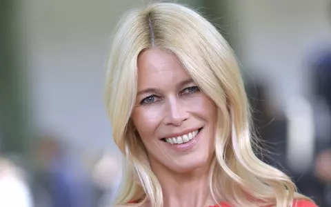 Dieta Claudiei Schiffer, la 50 de ani! Iată meniul care o ajută să slăbească 1 kg la 3 zile: “Nu sunt una dintre femeile care pot mânca orice”