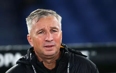 Dan Petrescu are coronavirus! Antrenorul CFR Cluj va fi internat pentru cel puţin 48 de ore