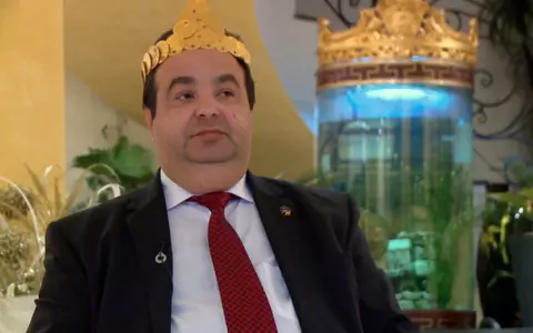 Regele Cioabă are COVID-19! În martie, unchiul și mătușa "șefului romilor" au murit din cauza coronavirusului