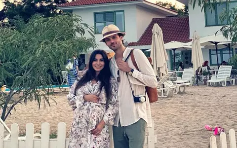 Lili Sandu, vacanță la malul mării cu Silviu Tolu, înainte de a deveni părinți: "Ne-am încărcat bateriile". Cum arată vedeta, însărcinată în 8 luni, în costum de baie/ FOTO
