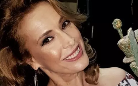 Monica Davidescu vorbește despre cum se desfășoară repetițiile și piesele la teatru pe timp de pandemie: "Nu e ușor, ne adaptăm. Avem grijă să nu ne vorbim în faţă"